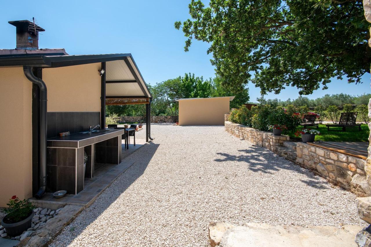 Old Oak Holiday House Vila Rovinj Exterior foto